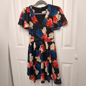 Chic Hydrangea V-Neck Dress